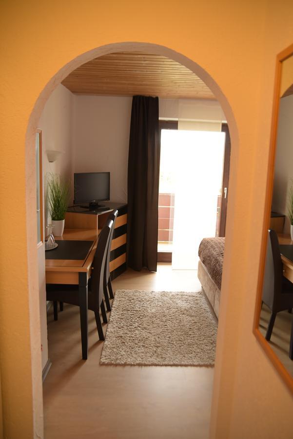 Landhotel Roefleuten بفرونتن المظهر الخارجي الصورة